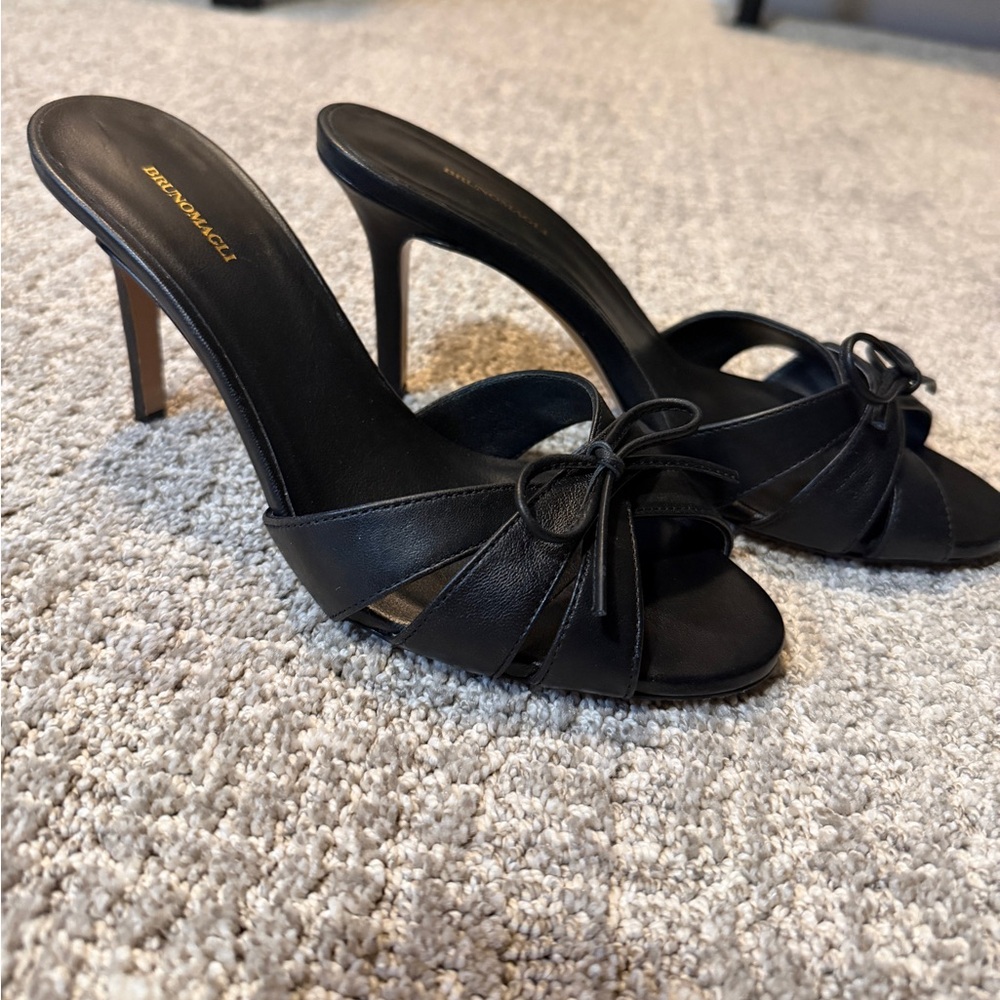 Bruno Magli Black Leather Bow Mule Heels - Picture 2 of 5